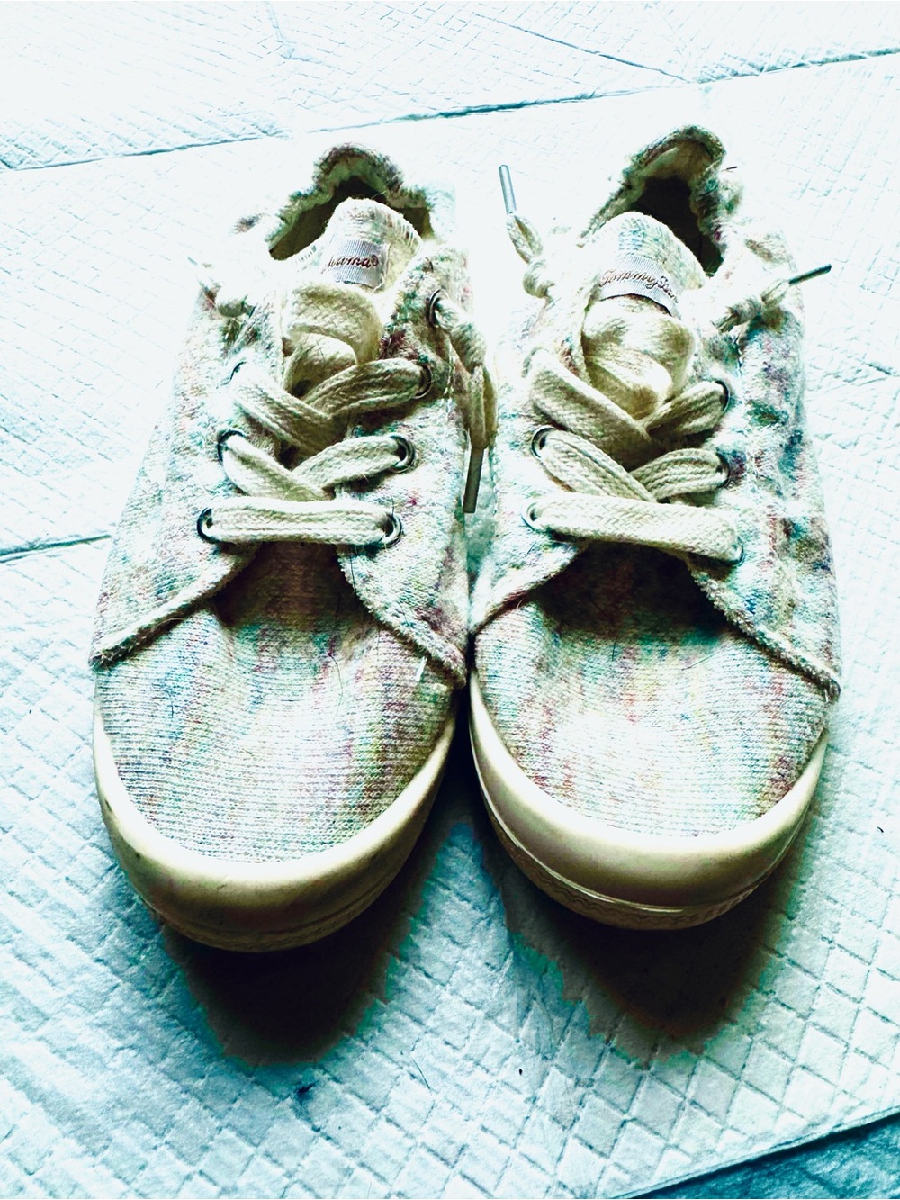 Tommy Bahama Multicolor Cream Linen-Style Sneakers